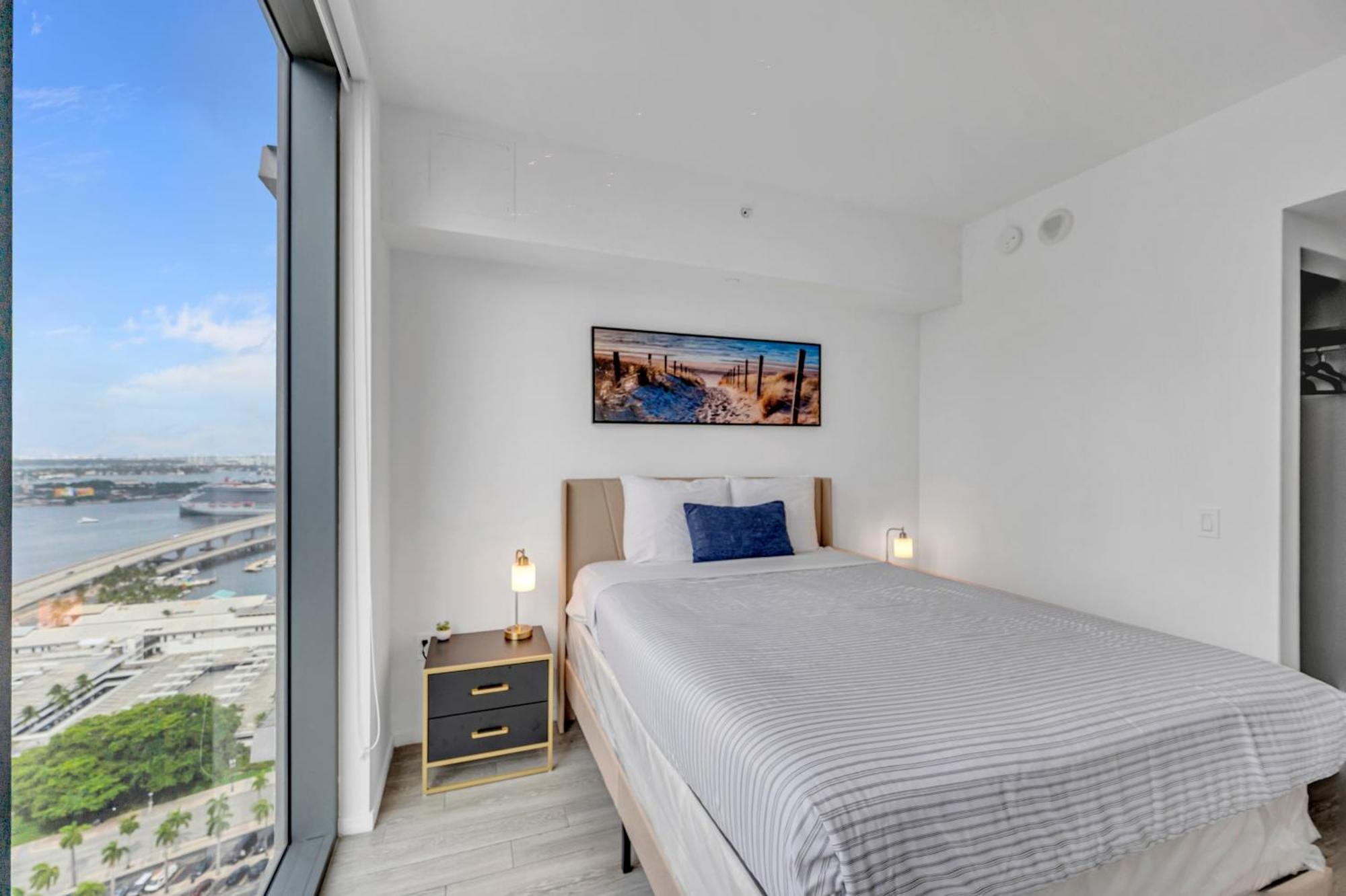 Great 3 Beds 3 Baths Appartment Downtown Miami Extérieur photo