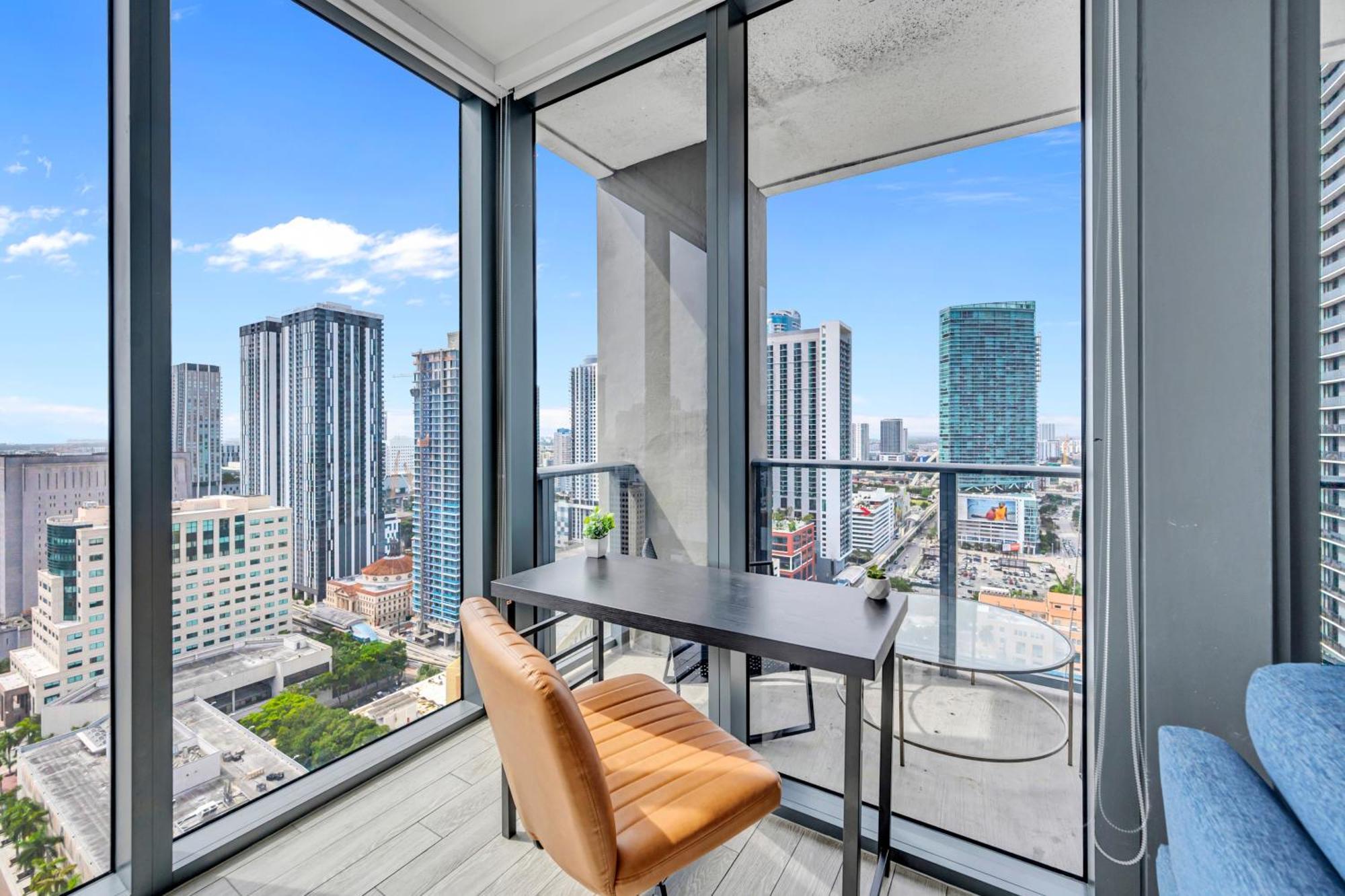 Great 3 Beds 3 Baths Appartment Downtown Miami Extérieur photo
