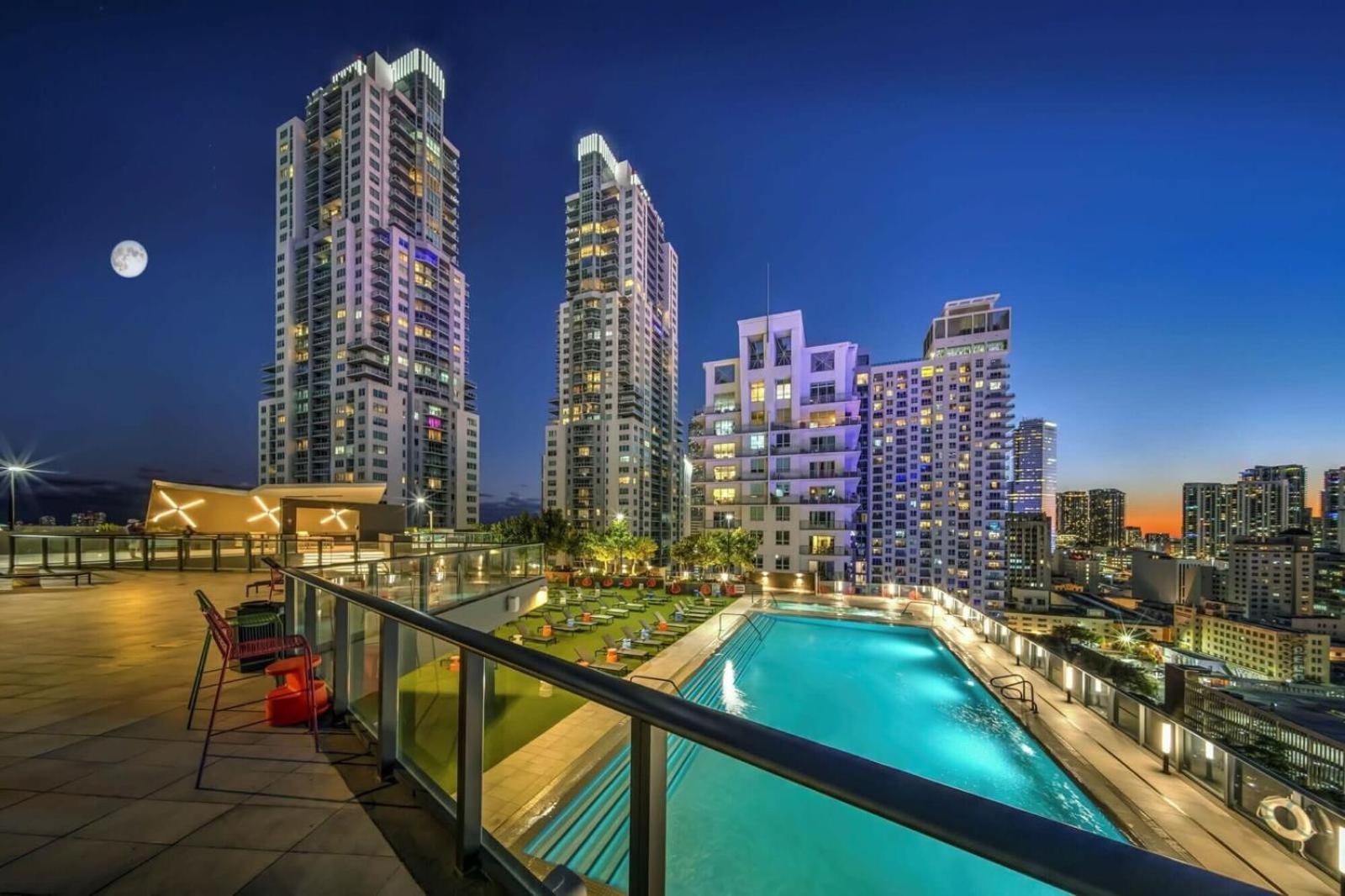 Great 3 Beds 3 Baths Appartment Downtown Miami Extérieur photo